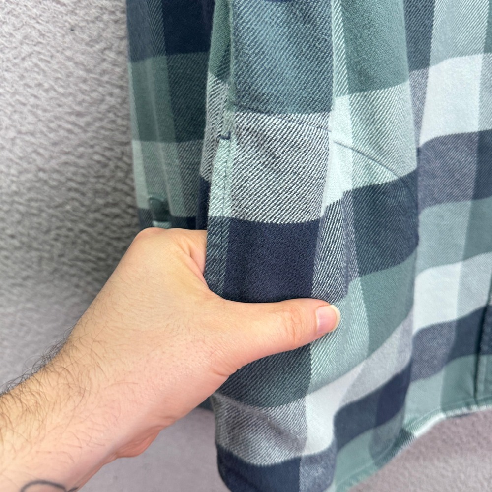 LL Bean Top Womens L Teal Navy Plaid Relaxed Fit Flannel Shirt Cotton Country - Picture 4 of 12